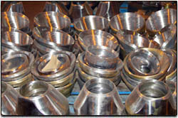 Невский завод ТРУБОДЕТАЛЬ продолжает отгрузки фасонных изделий в рамках проекта по строительству литейно-прокатного комплекса.